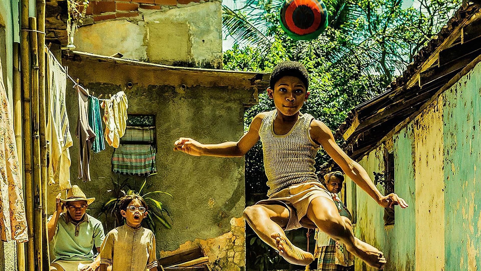 Pelé: Birth of a Legend Background