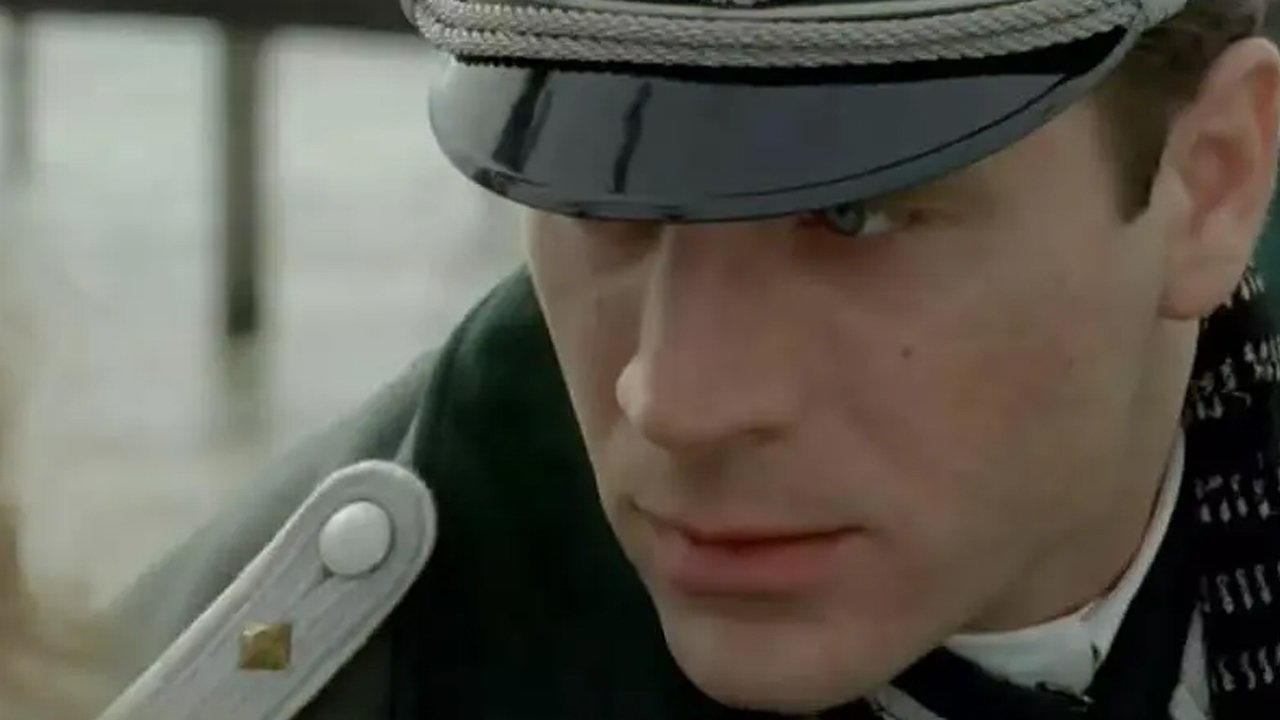 Silence of the Sea Background