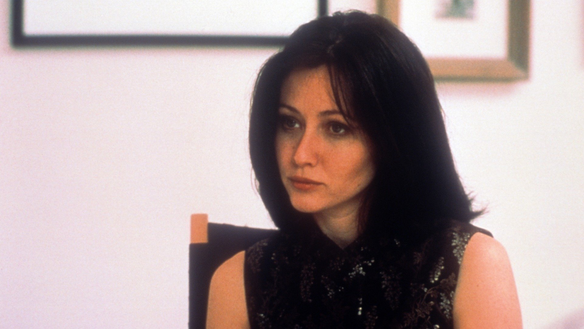 Striking Poses Background