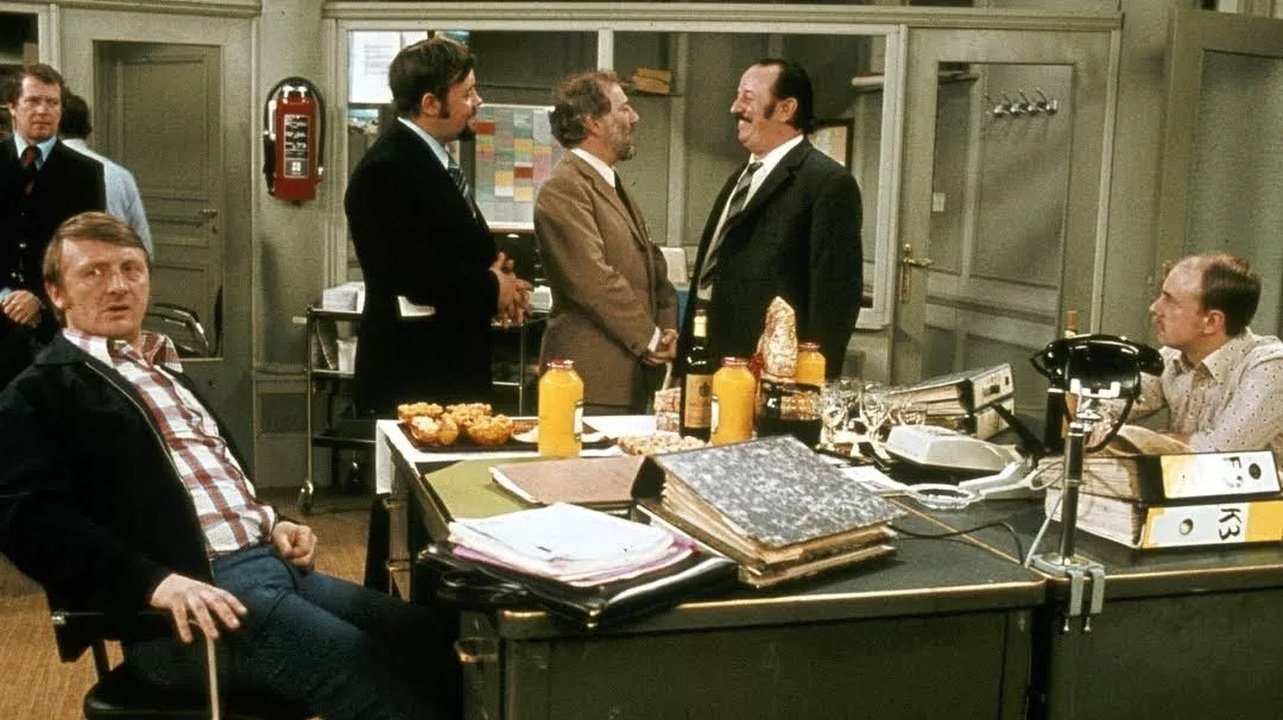 A Three-Day Weekend Background