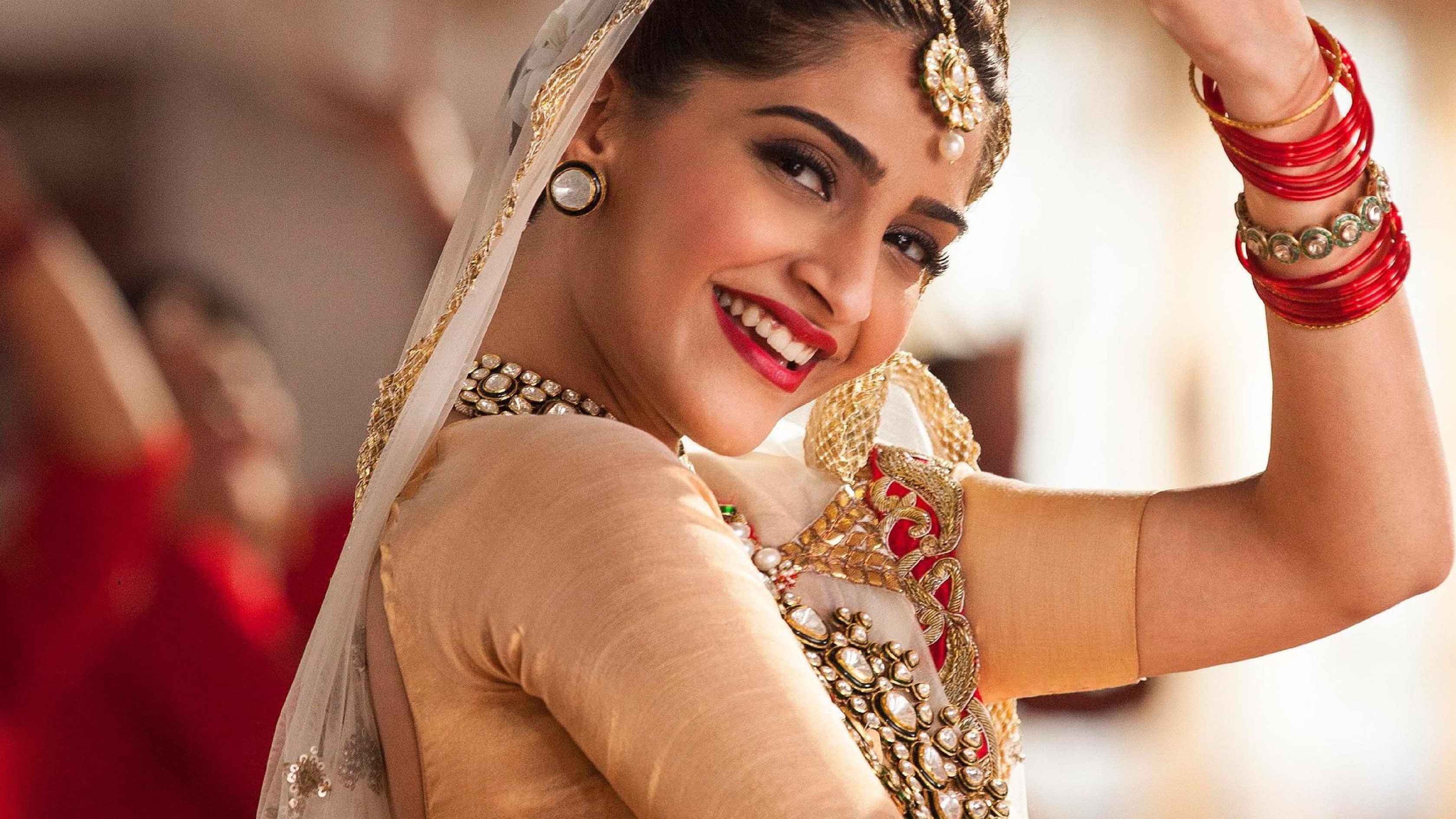 Prem Ratan Dhan Payo Background