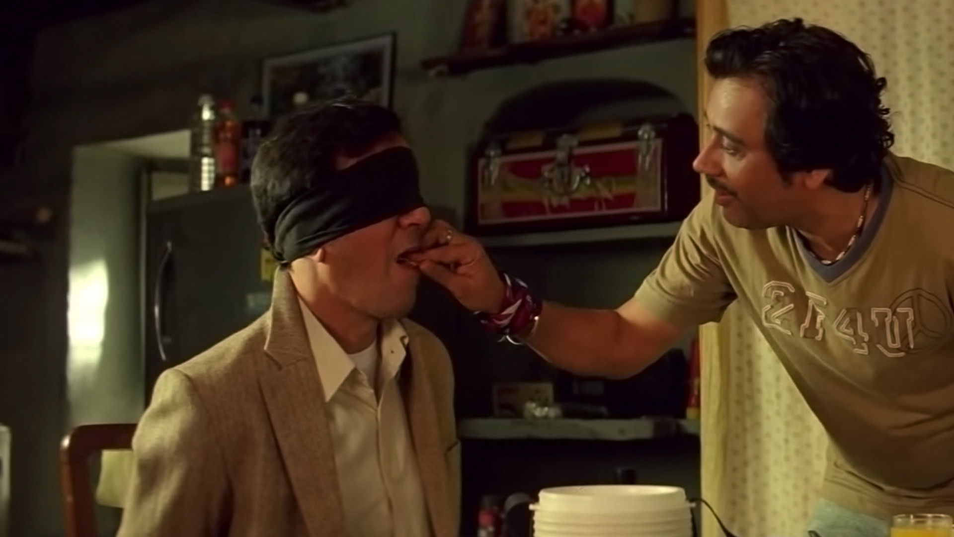 Phas Gaye Re Obama Background