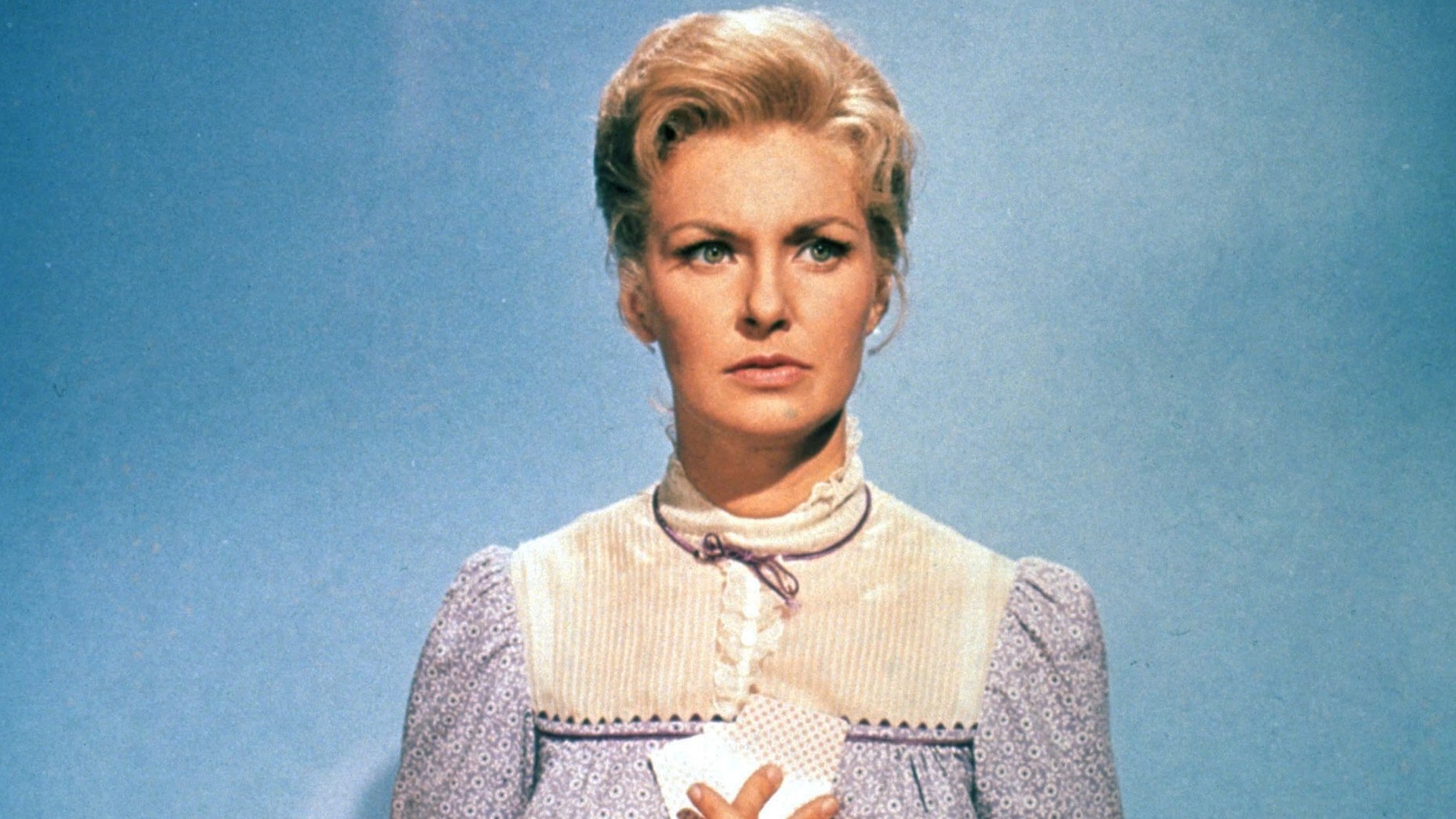 A Big Hand for the Little Lady Background