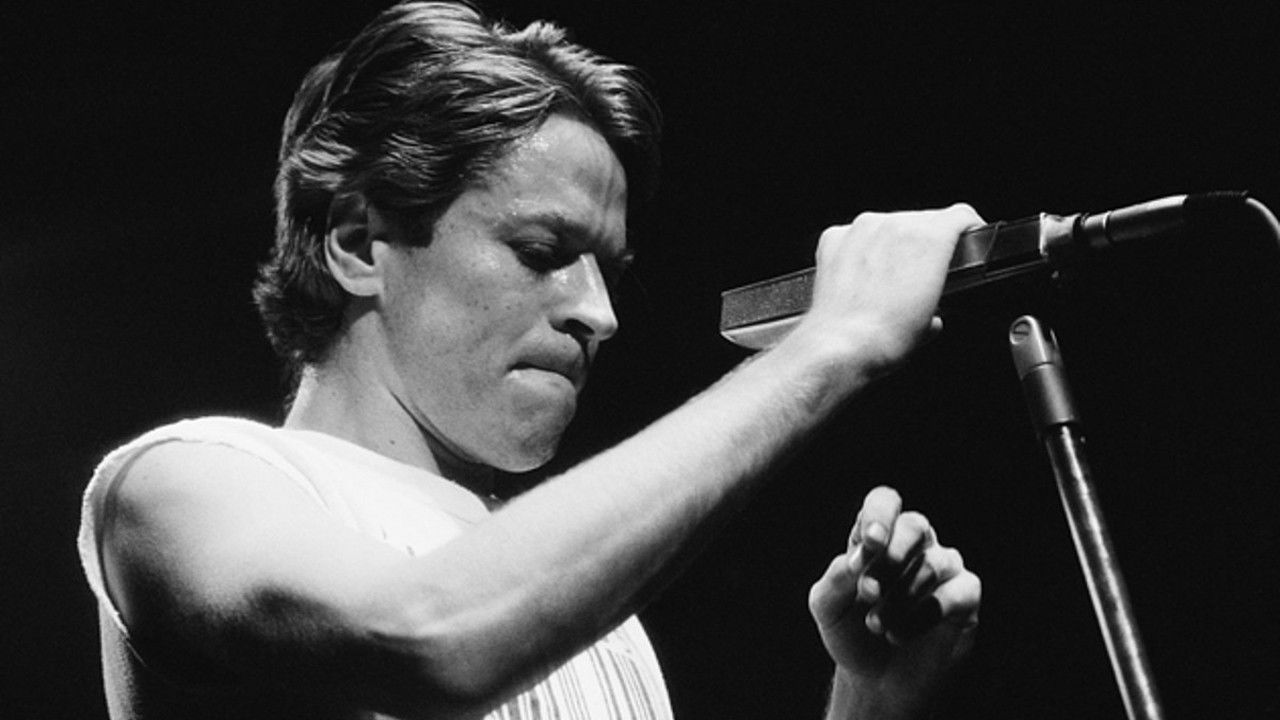 Robert Palmer: Addicted to Love Background