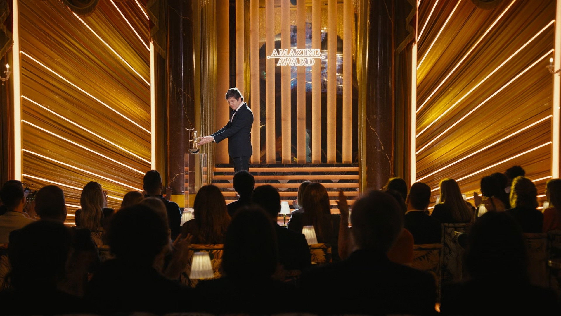 Amazing - Fabio de Luigi Background