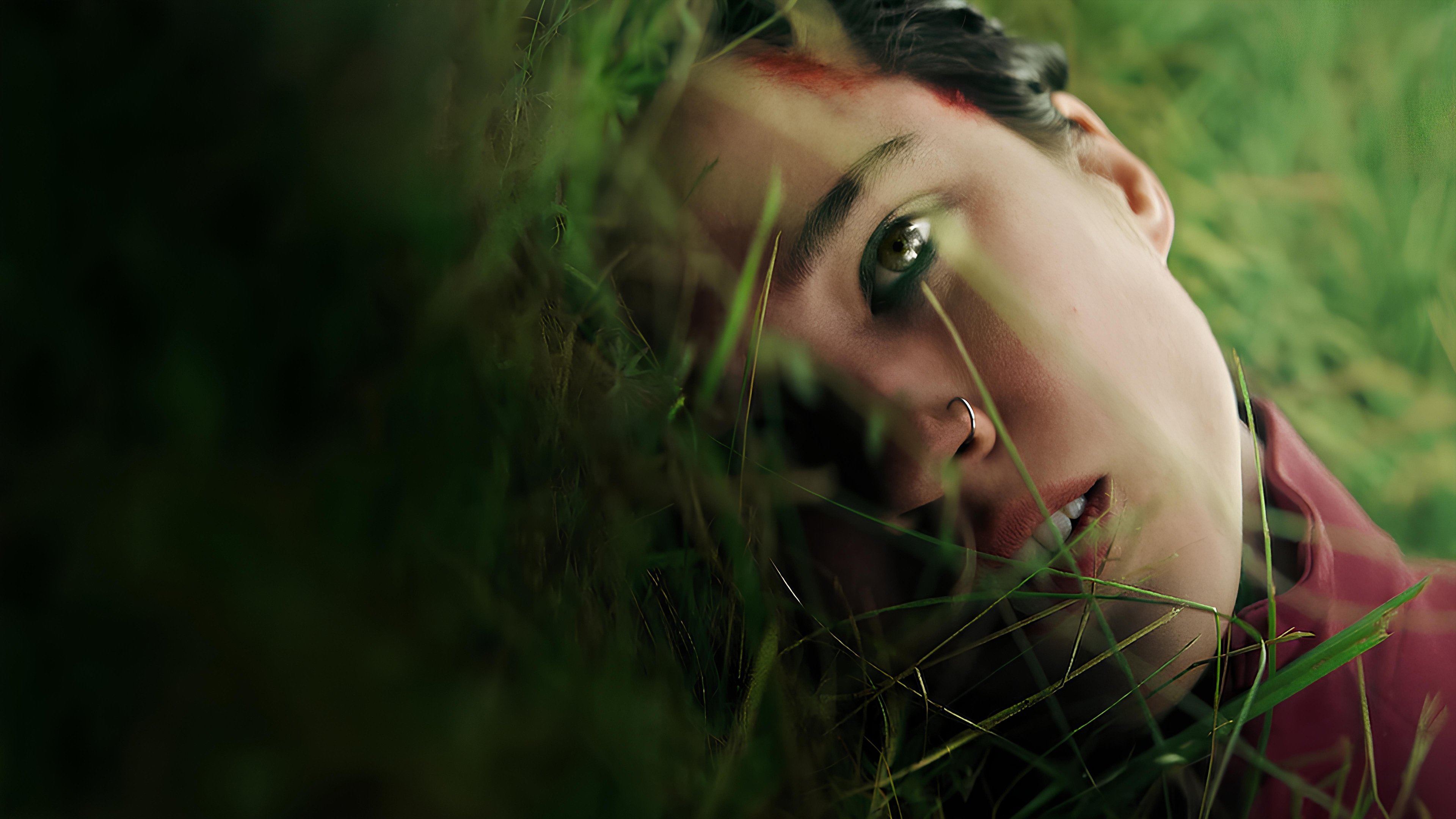 Don't Move Background