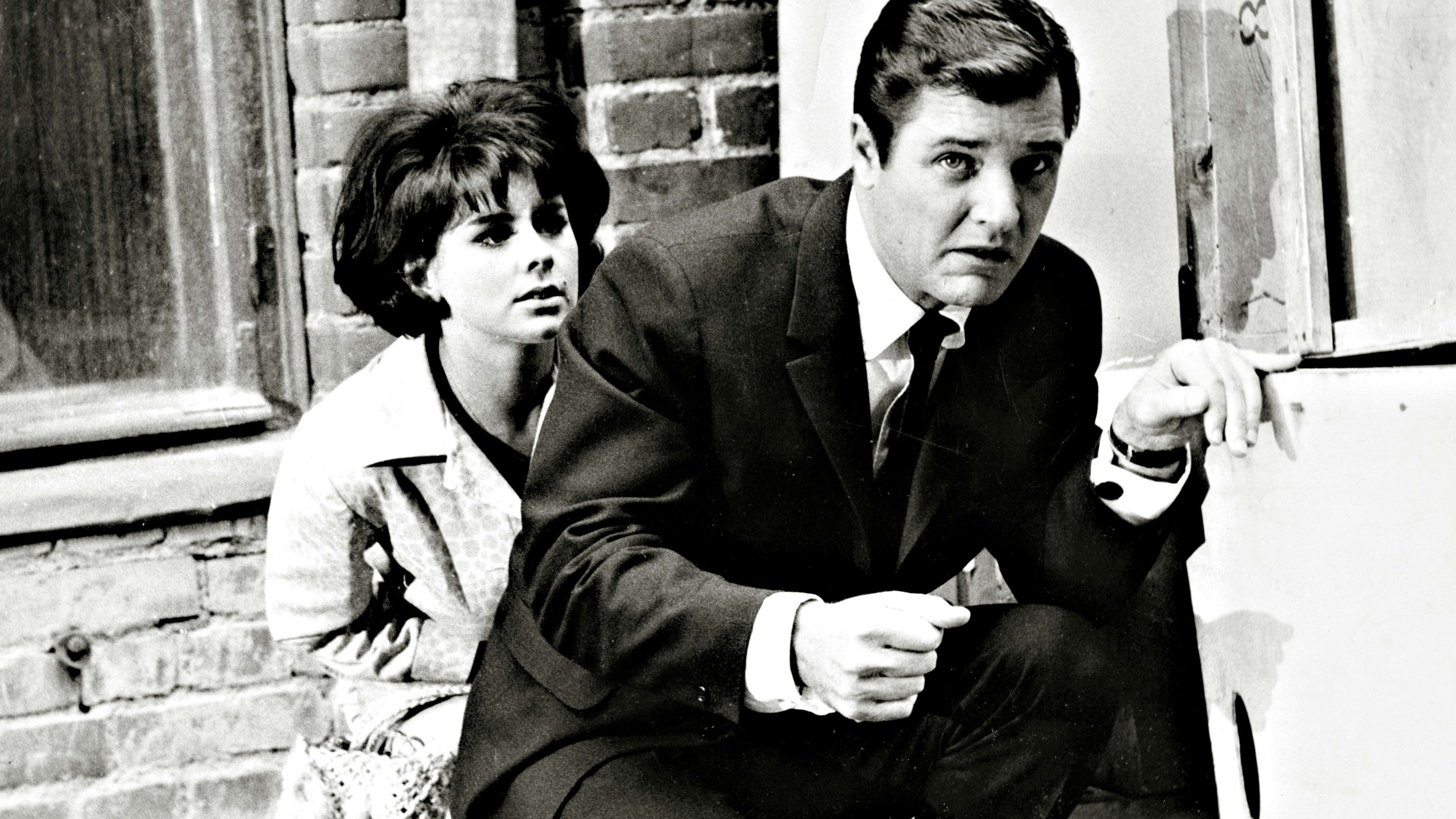 Make Like a Thief Background