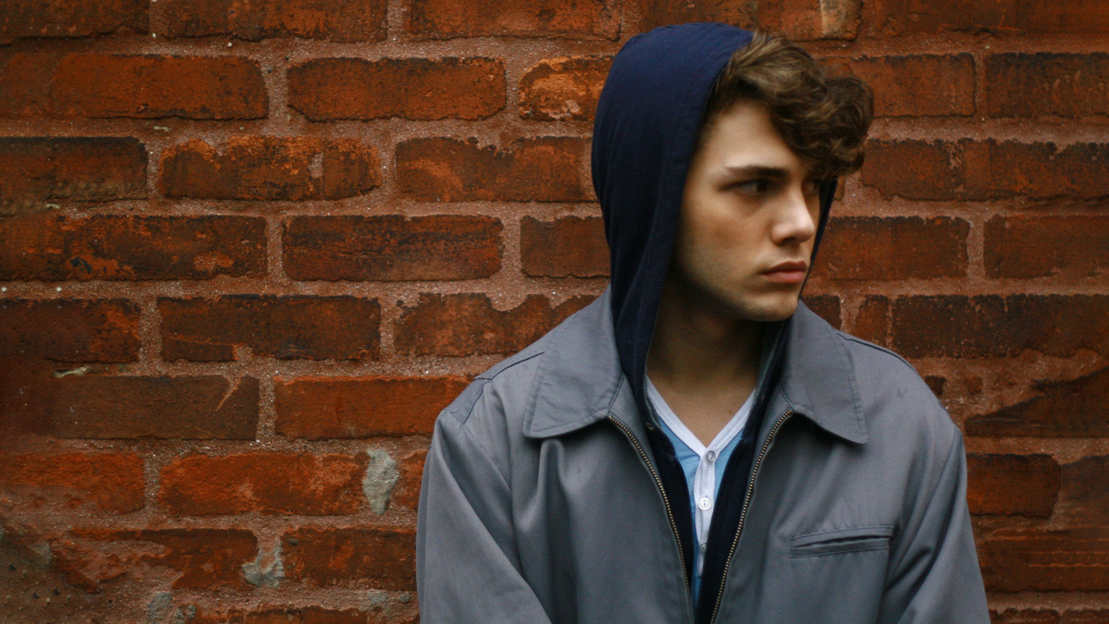 I Killed My Mother Background