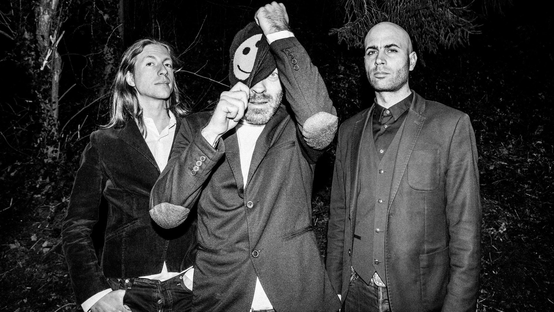 Spit’n’Split Background