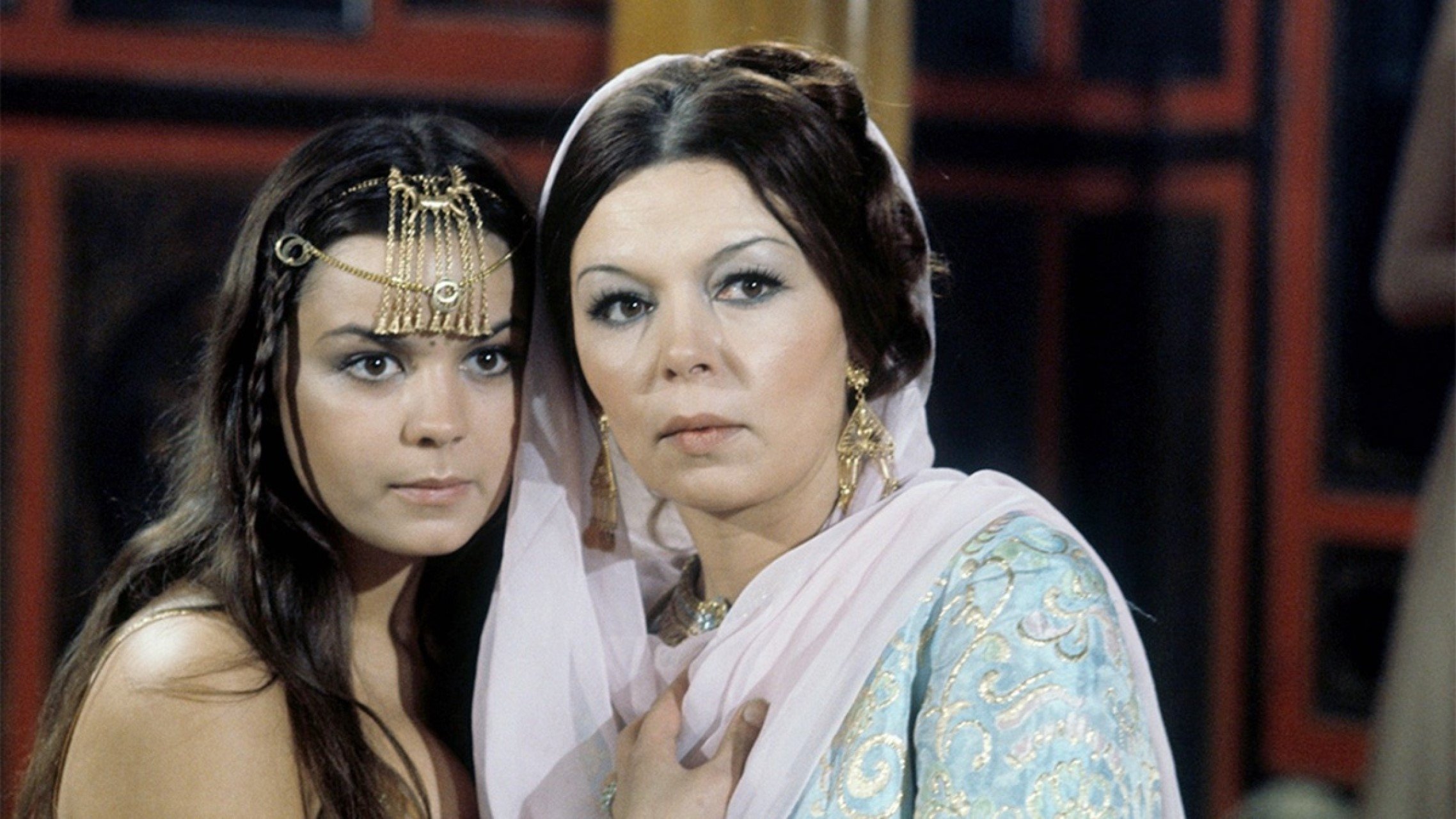 L'Alphomega Background