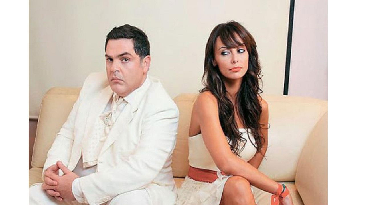 Honorable Cuckolds Background