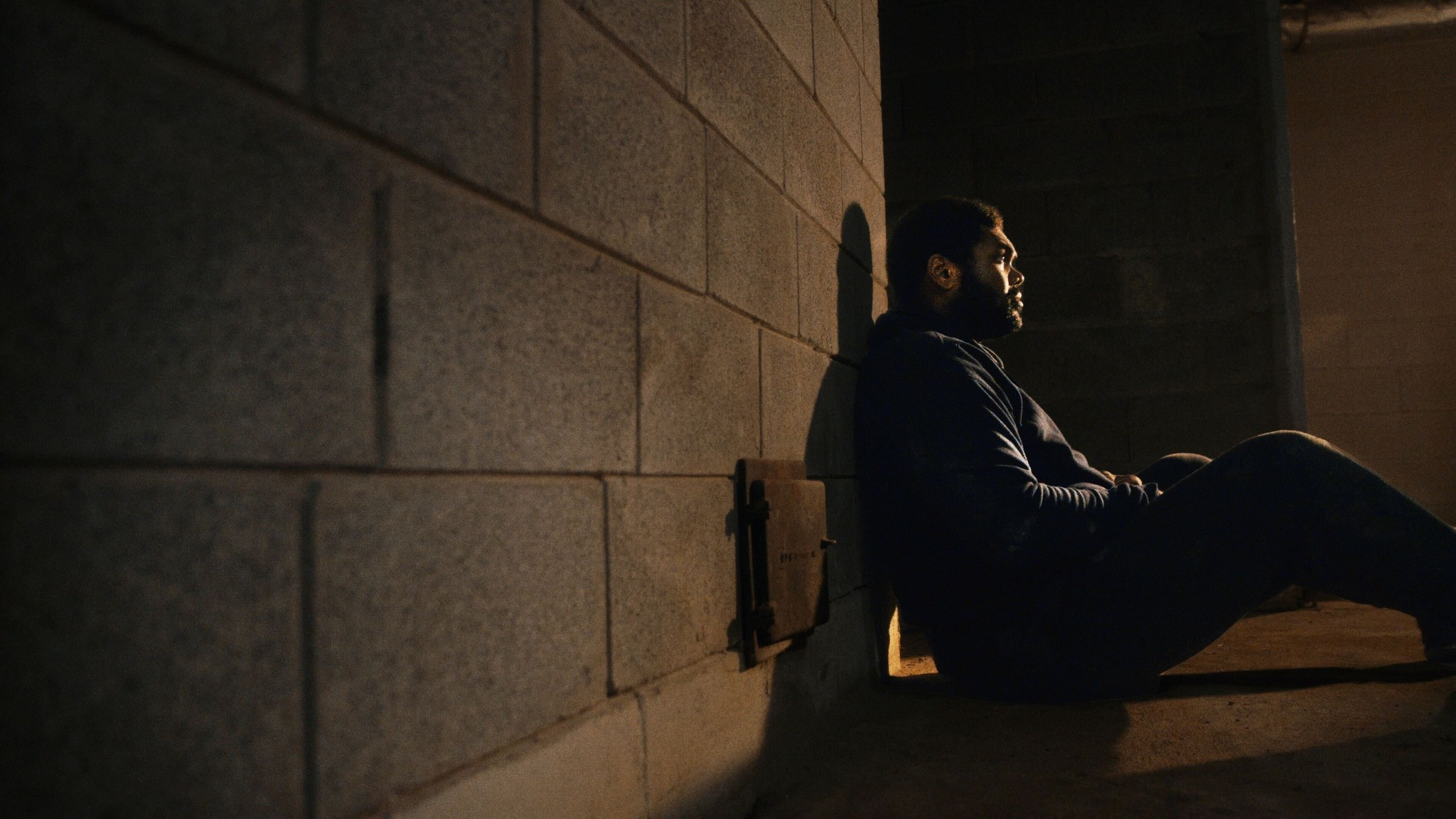 Don't Die Background