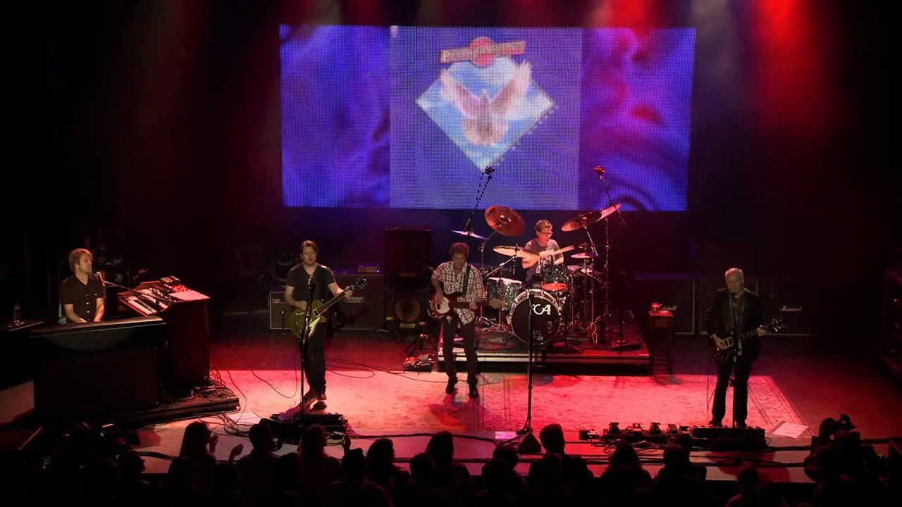 FCA! 35 Tour: An Evening With Peter Frampton Background