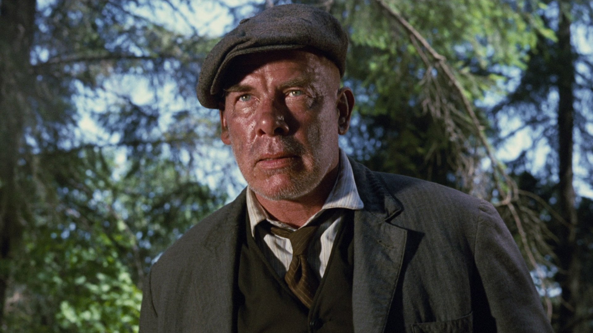 Emperor of the North Background