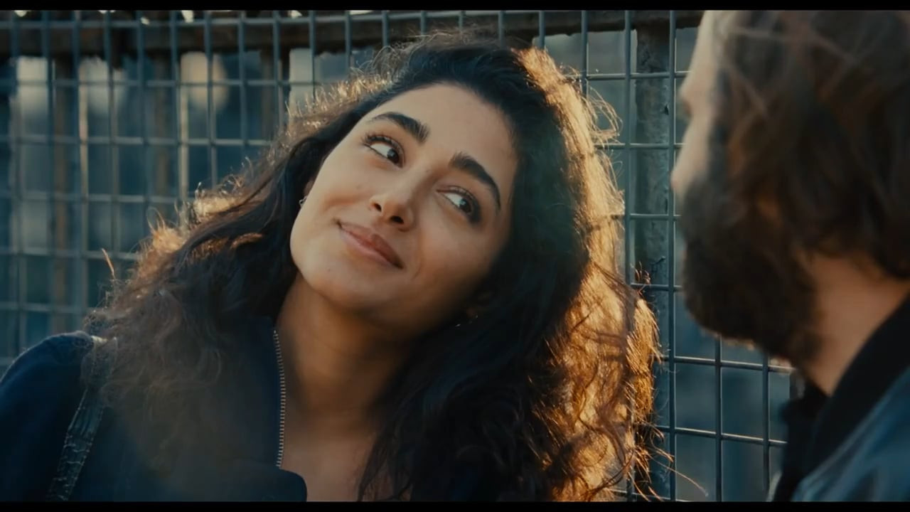 Two Friends Background