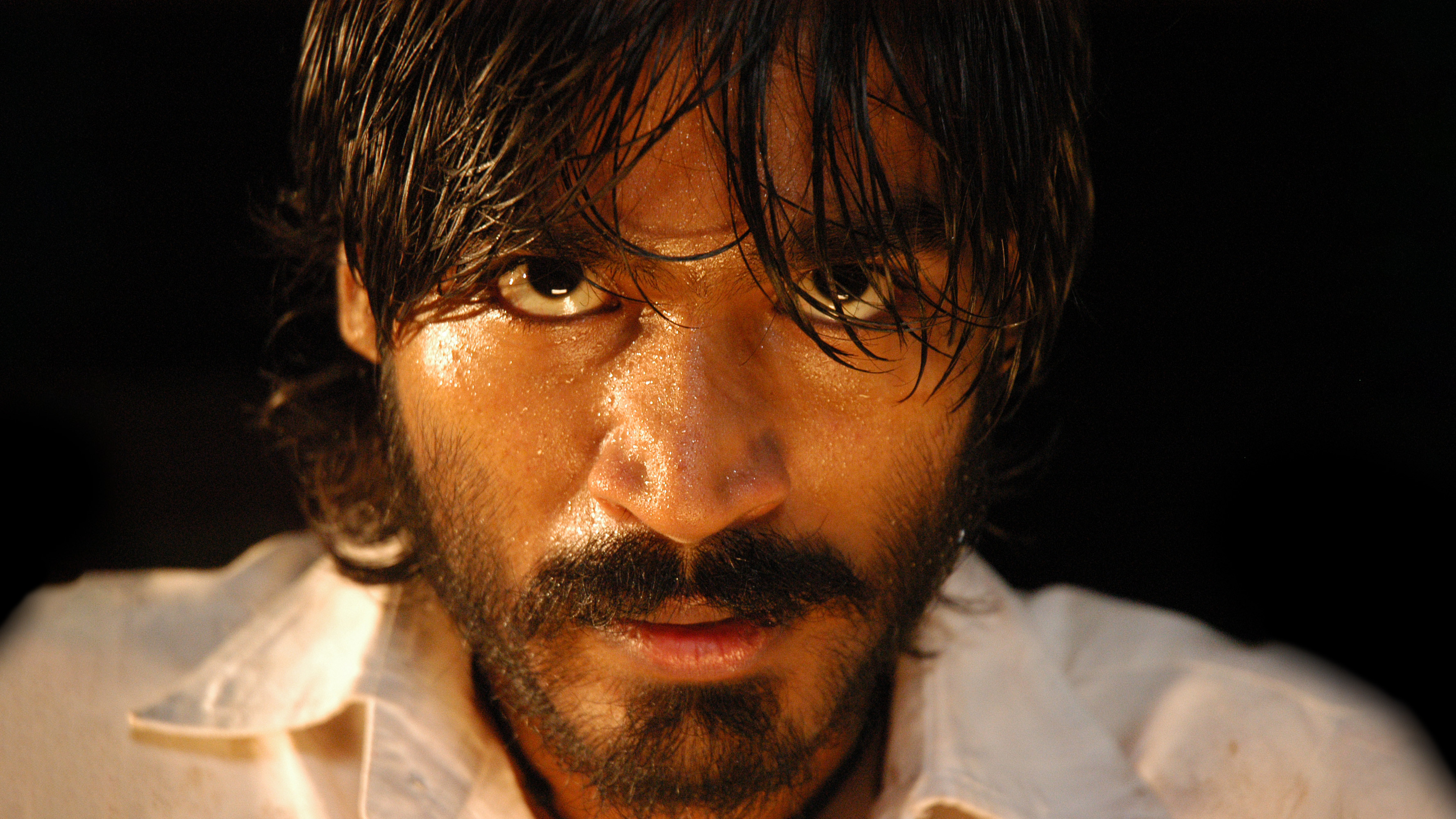Pudhupettai Background
