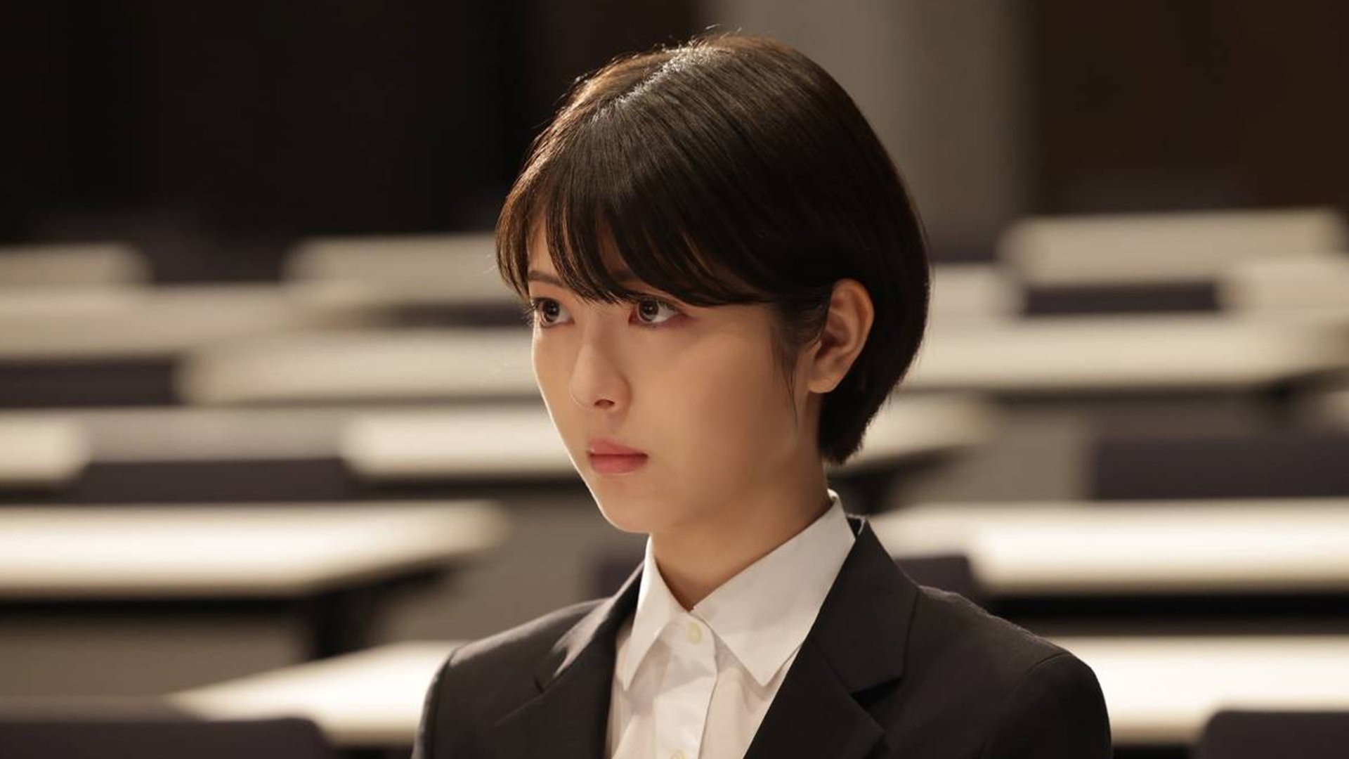 Six Lying University Students Background