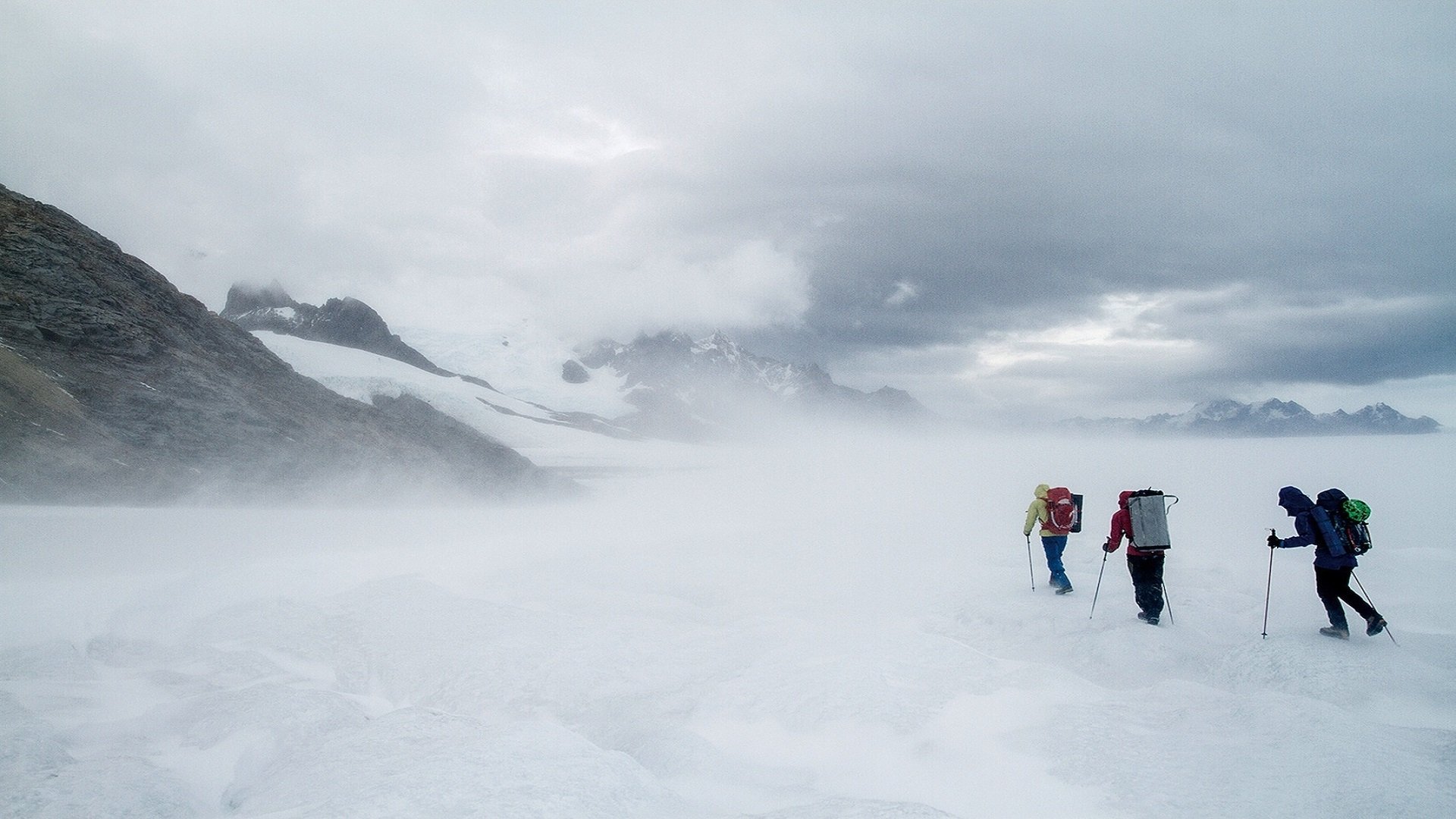 Ragni di Lecco - 70 anni di storia Background