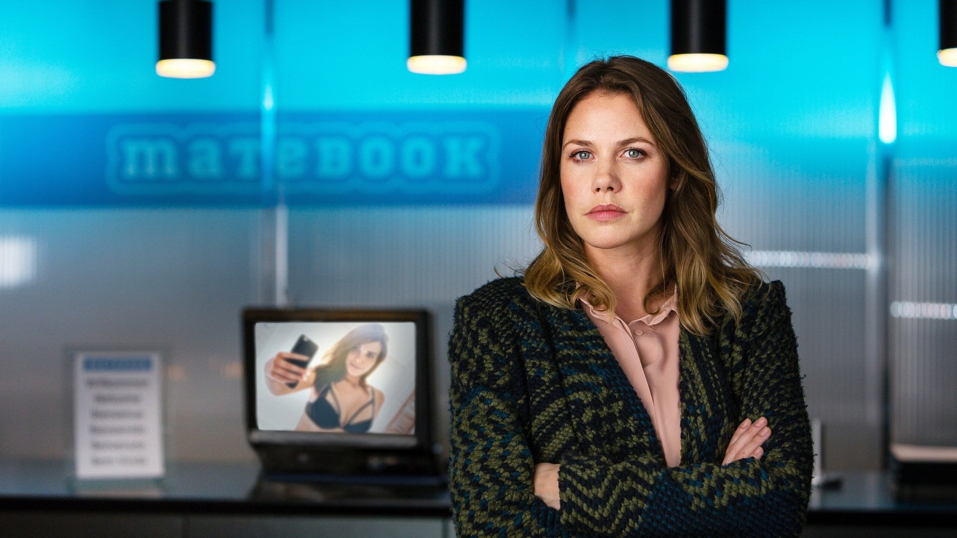 Naked: The Net Never Forgets Background