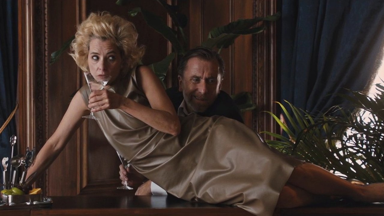 The Con Is On Background