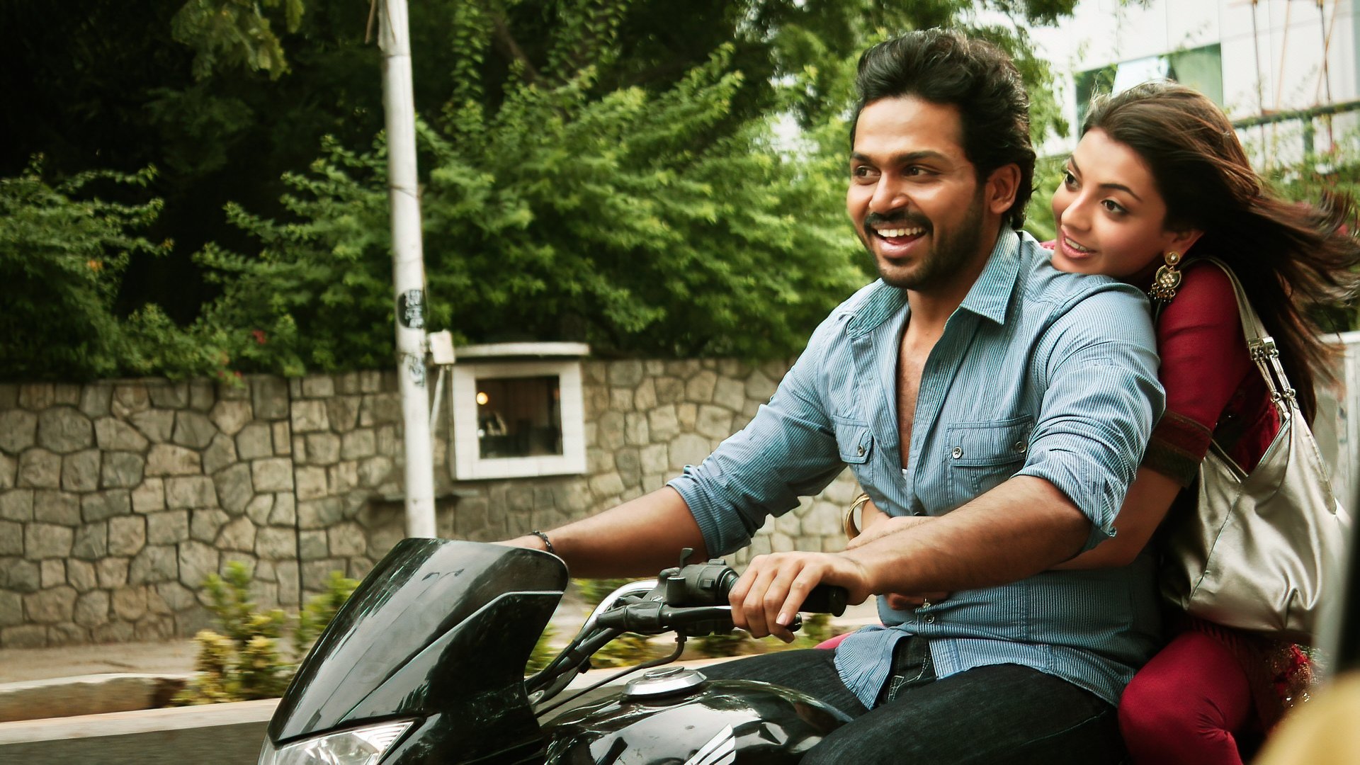 Naan Mahaan Alla Background