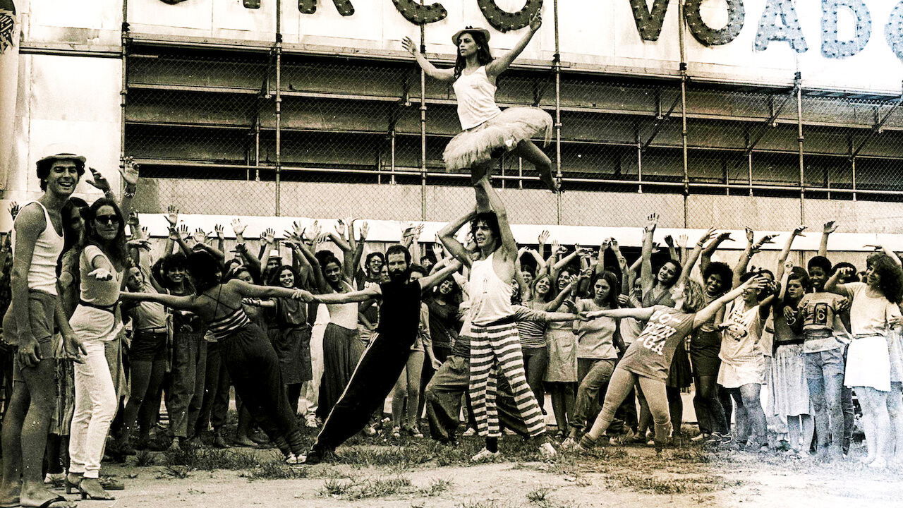 A Farra do Circo Background