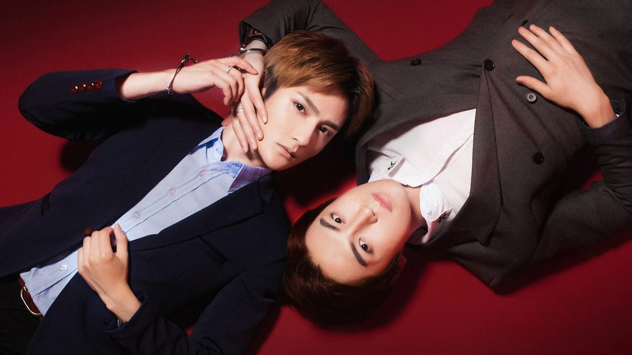 A Round Trip to Love Background