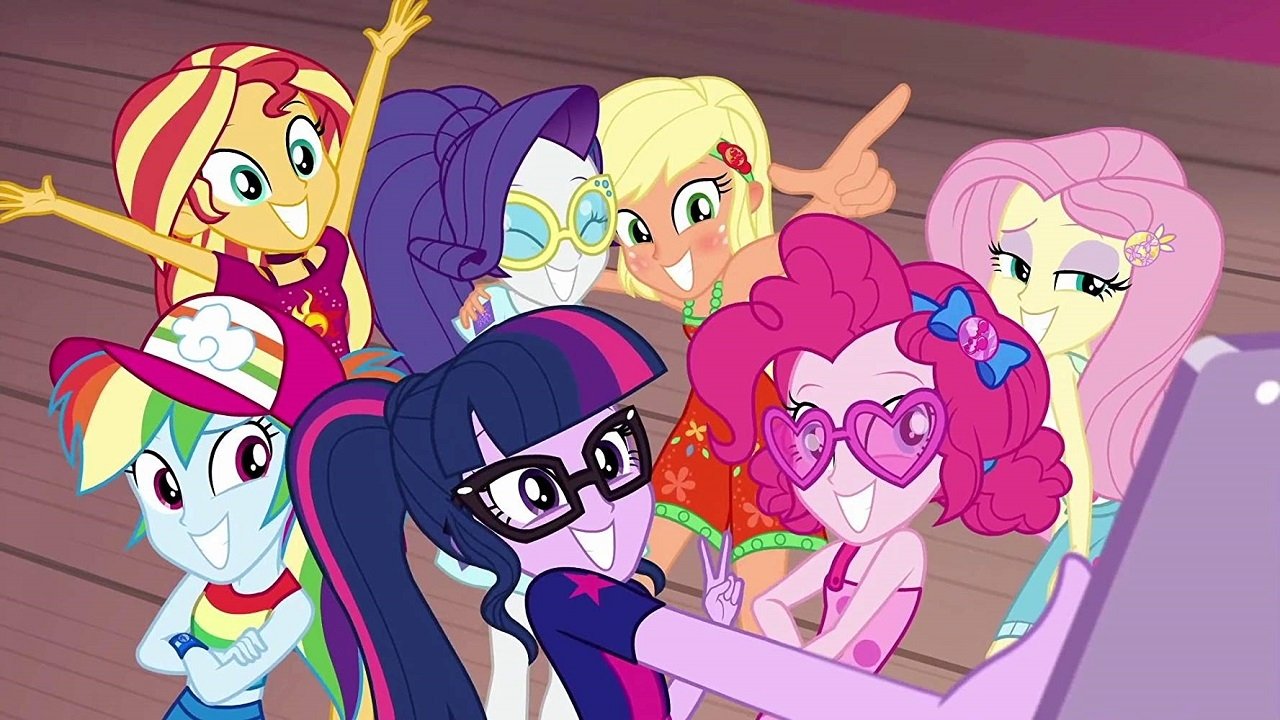 My Little Pony: Equestria Girls - Spring Breakdown Background