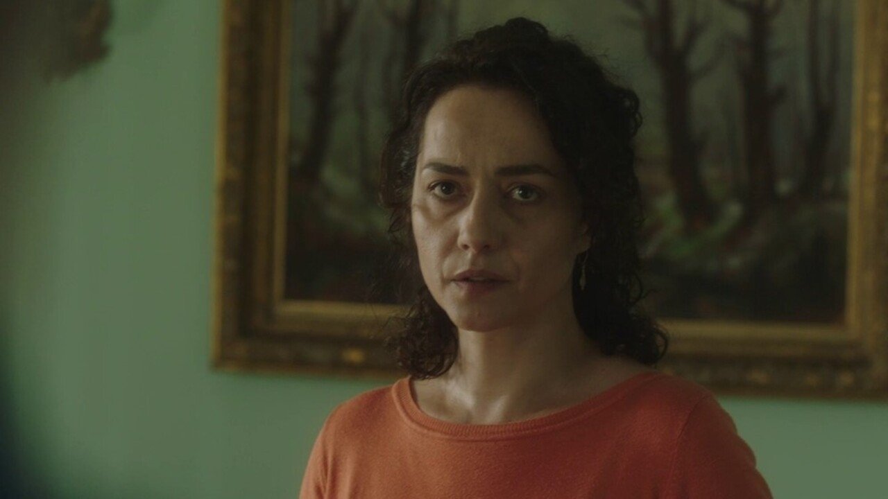 11.20 a.m. Background