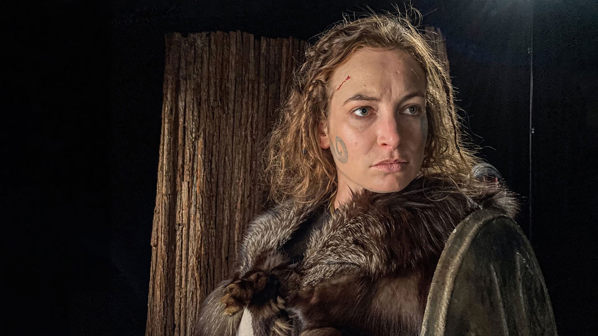 The Queens That Changed the World Background