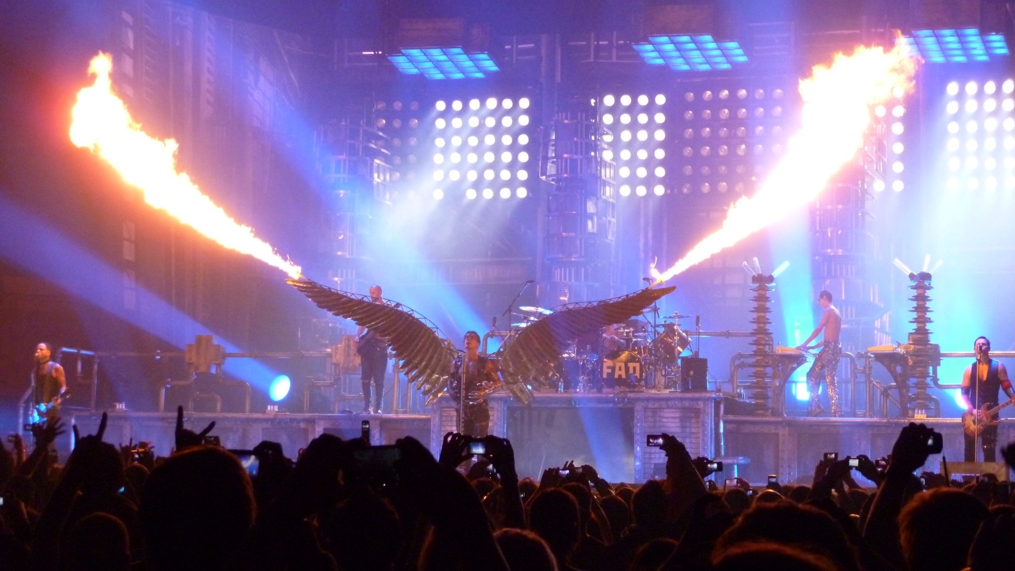 Rammstein: In Amerika - Live from Madison Square Garden Background