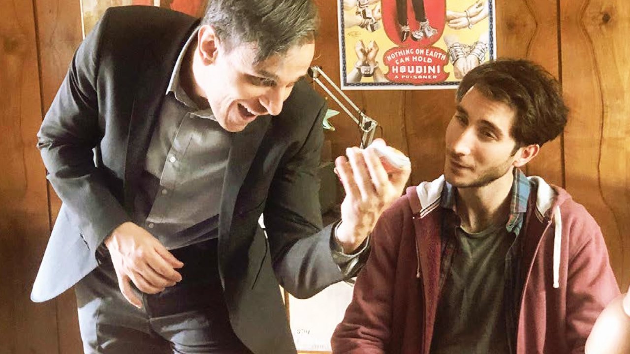 Giro de ases Background