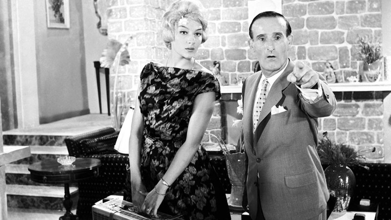 The yellow gloves Background