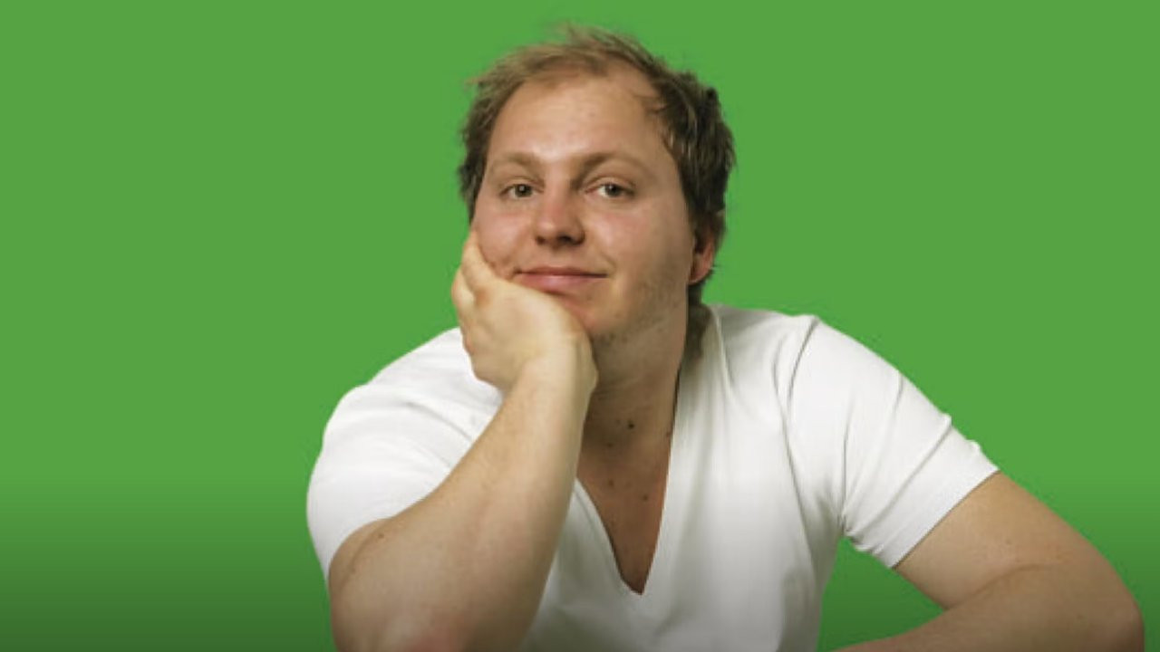 Rune Klan: Går large Background