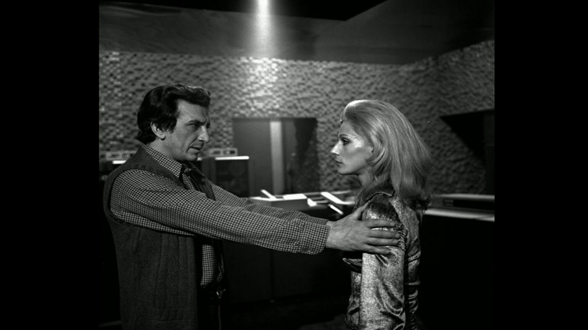 A come Andromeda Background