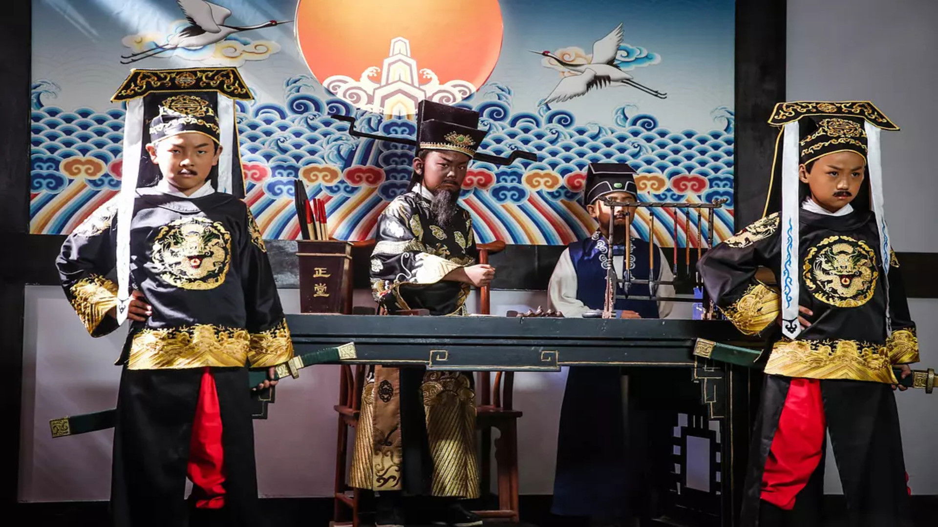 小戏骨包青天之秦香莲 Background