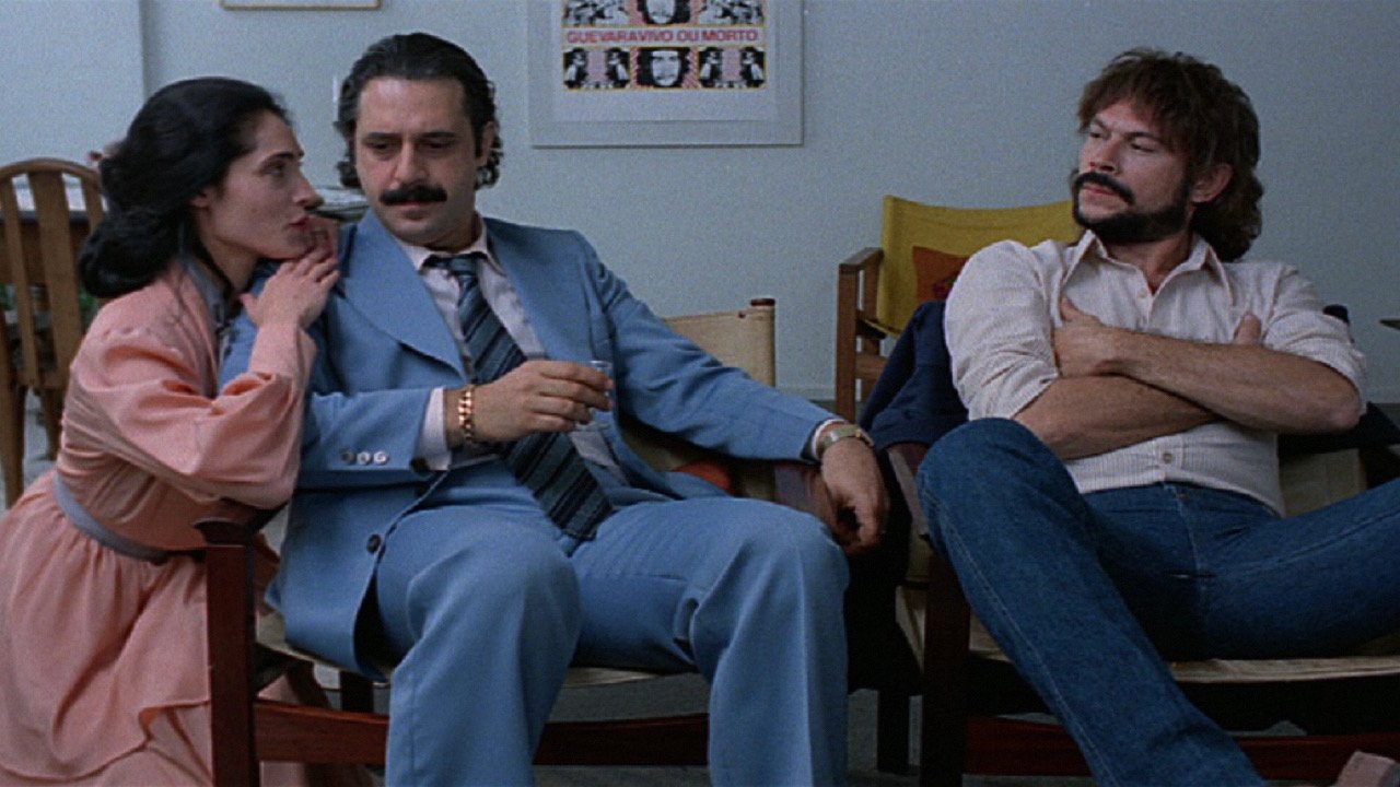 Besame Mucho Background