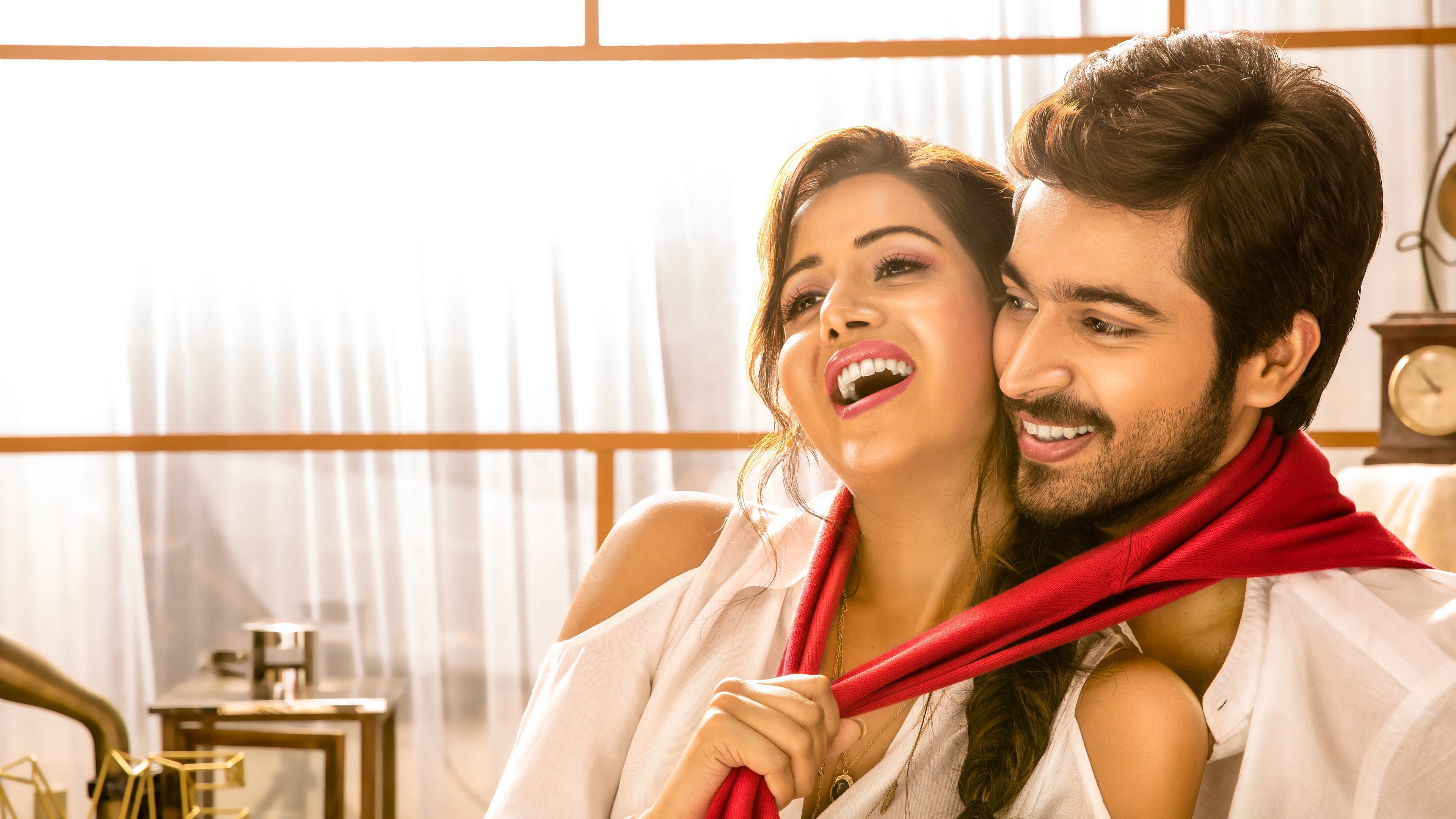 Pyaar Prema Kaadhal Background