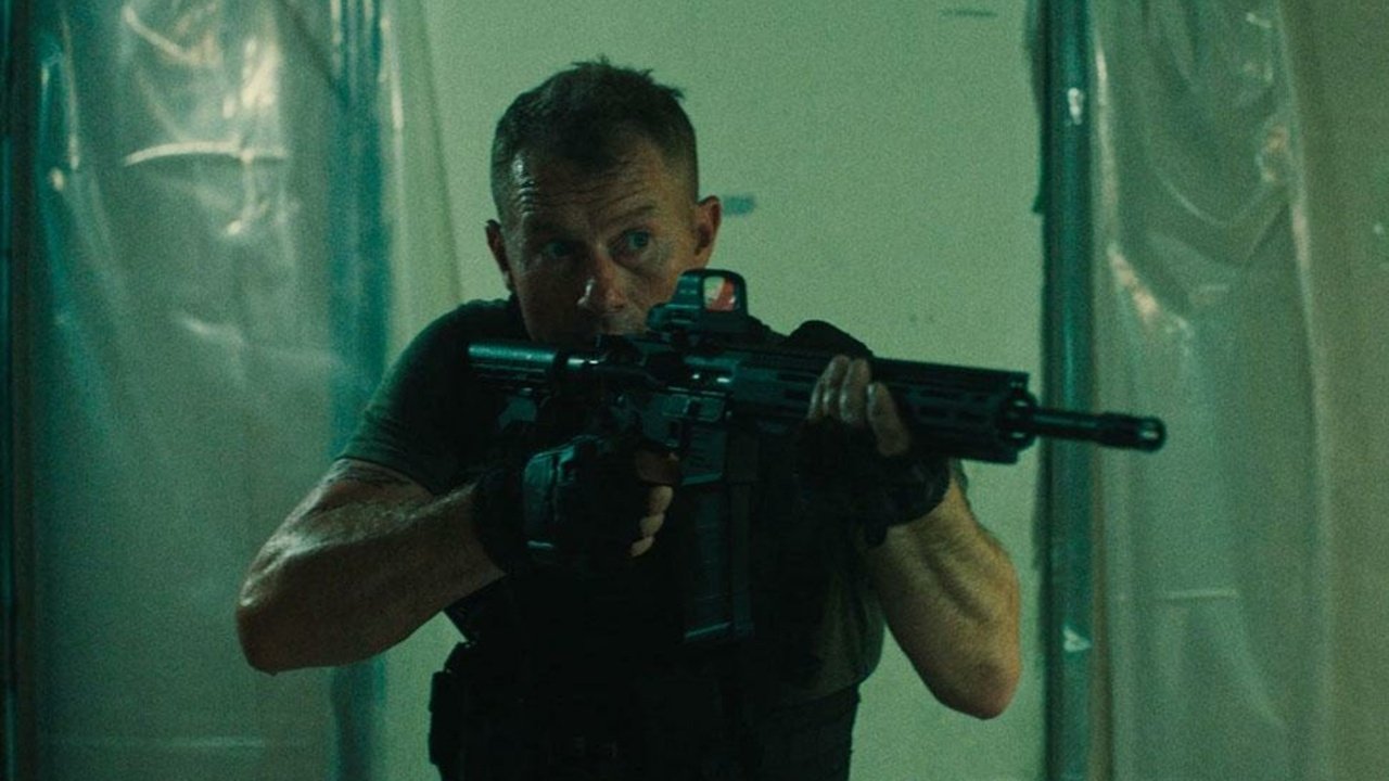 King Ivory Background