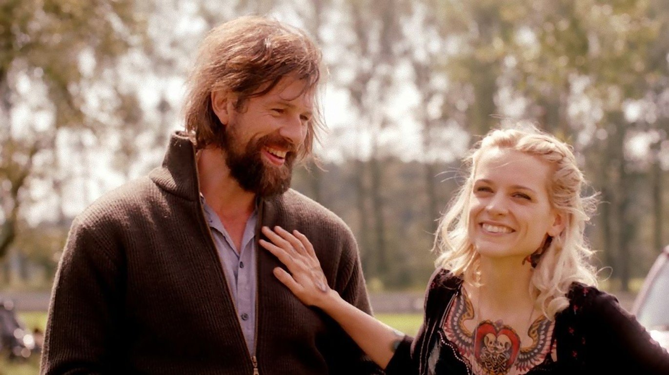 The Broken Circle Breakdown Background