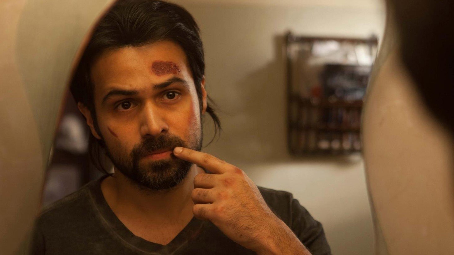 Ghanchakkar Background