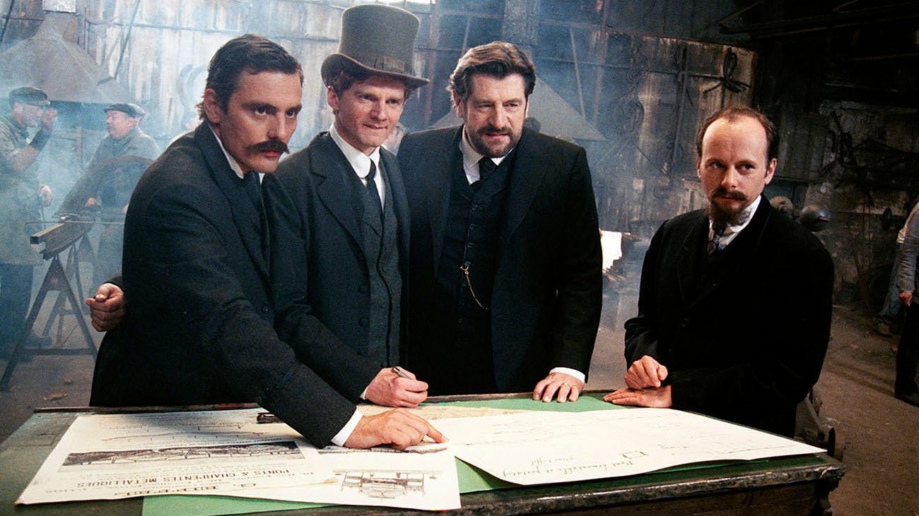 The True Legend of the Eiffel Tower Background