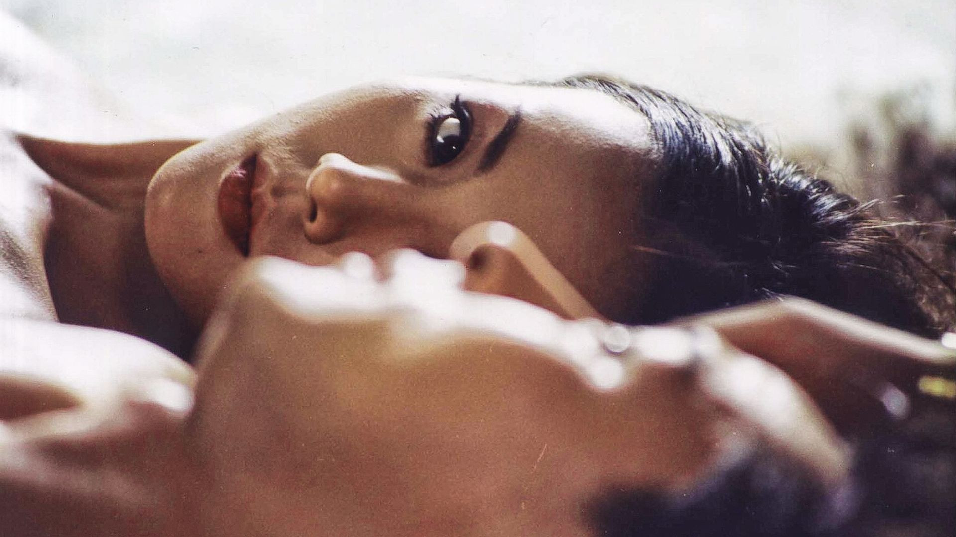 Days of Roses Background