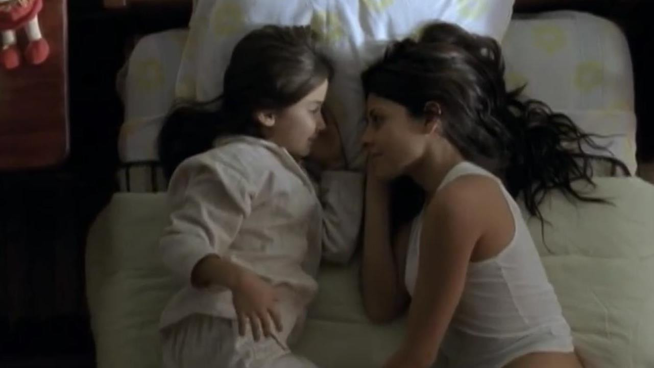 Más que a nada en el mundo Background