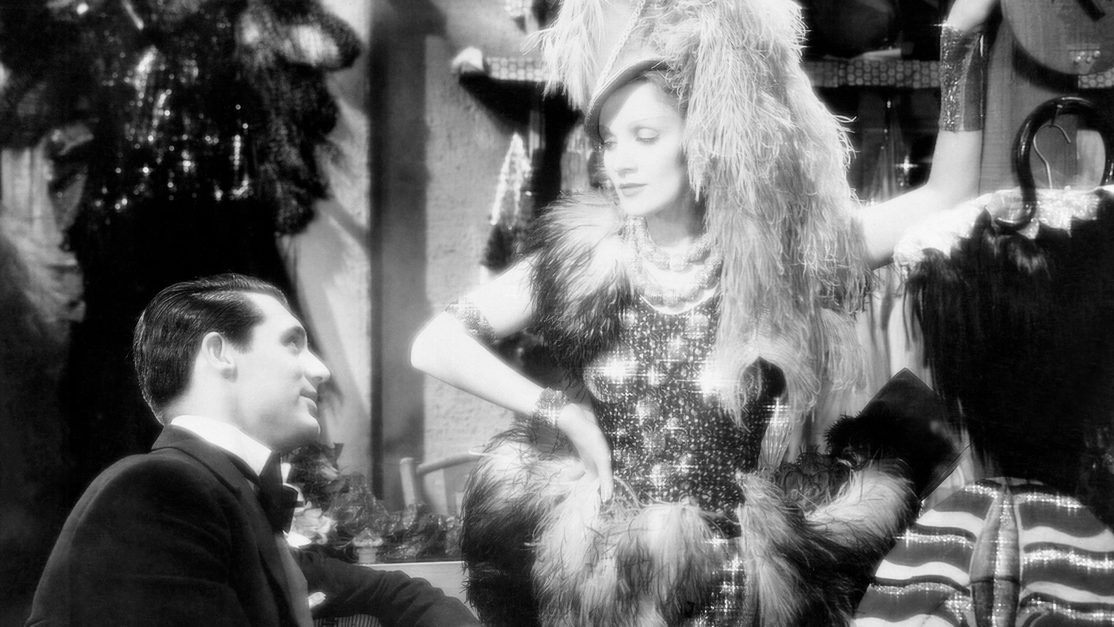 Blonde Venus Background