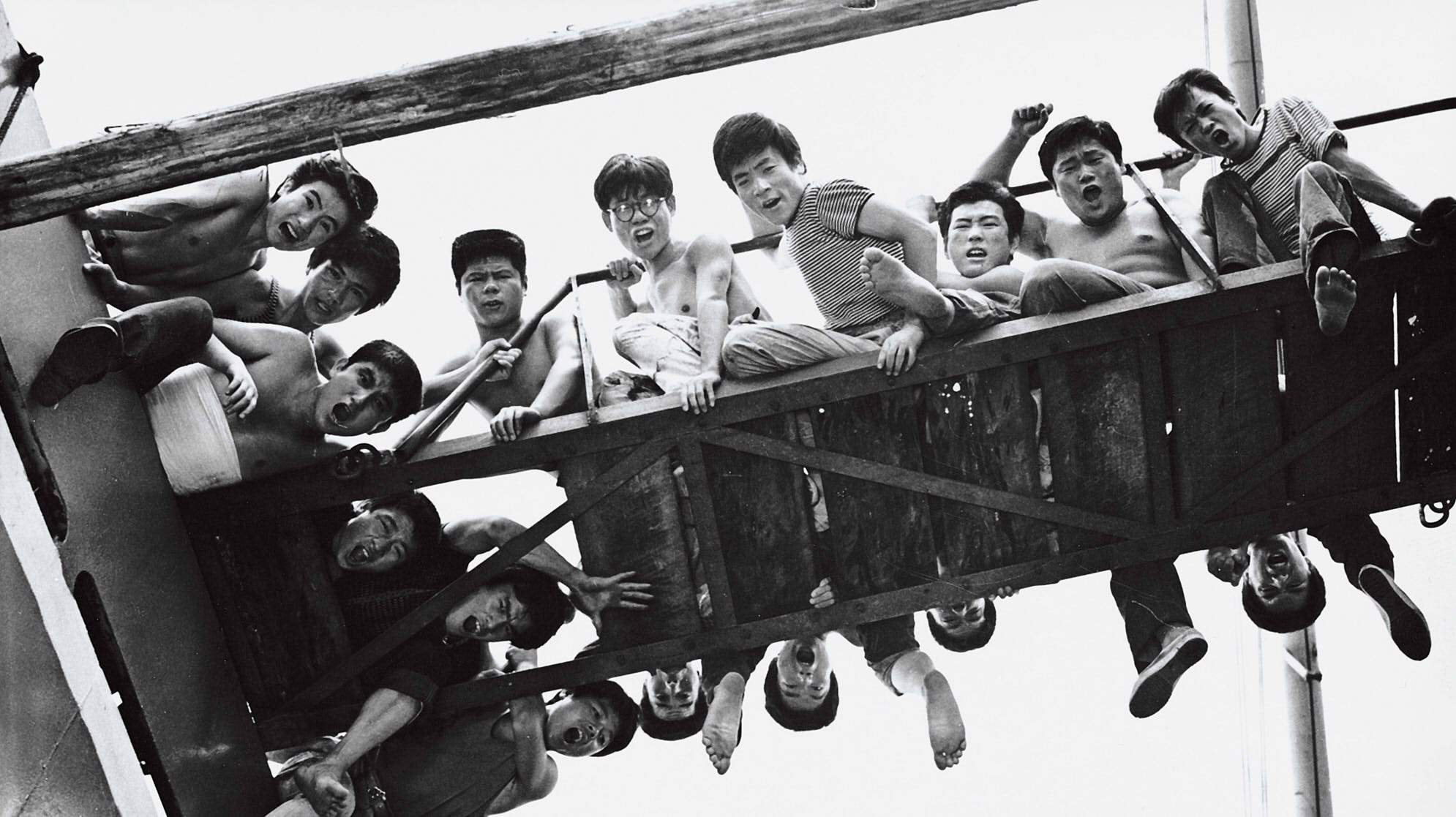 18 Roughs Background