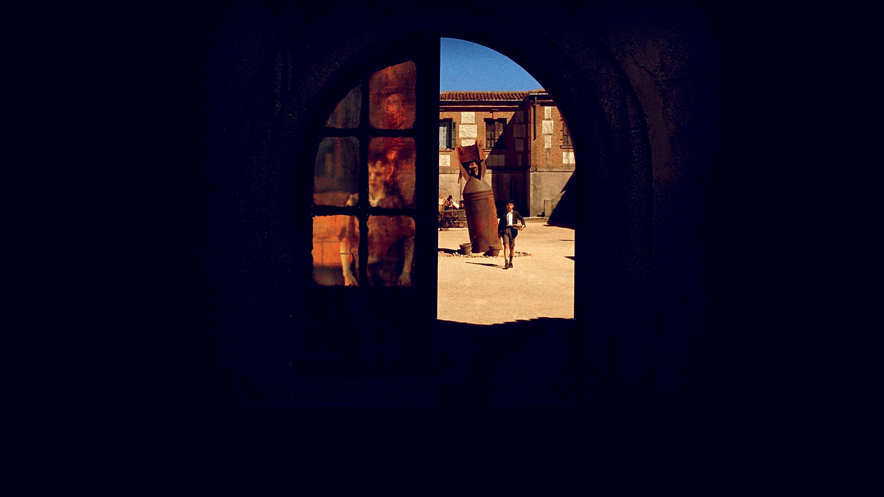 El espinazo del diablo Background