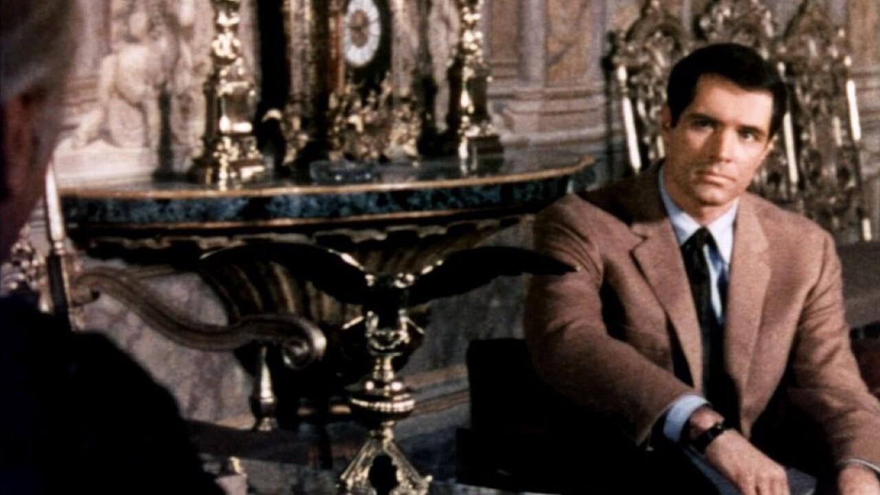 OSS 117 Murder for Sale Background