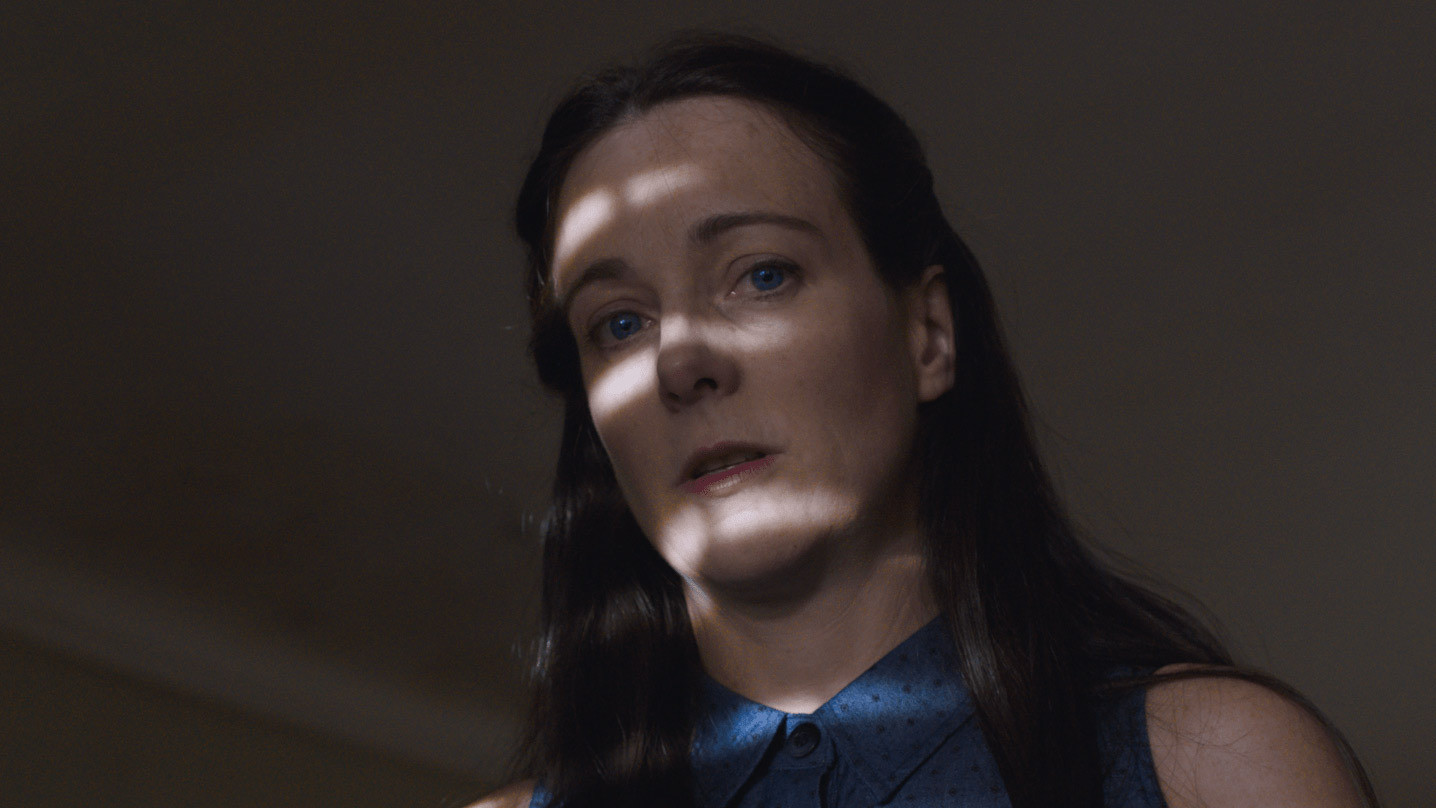 Un crimen común Background