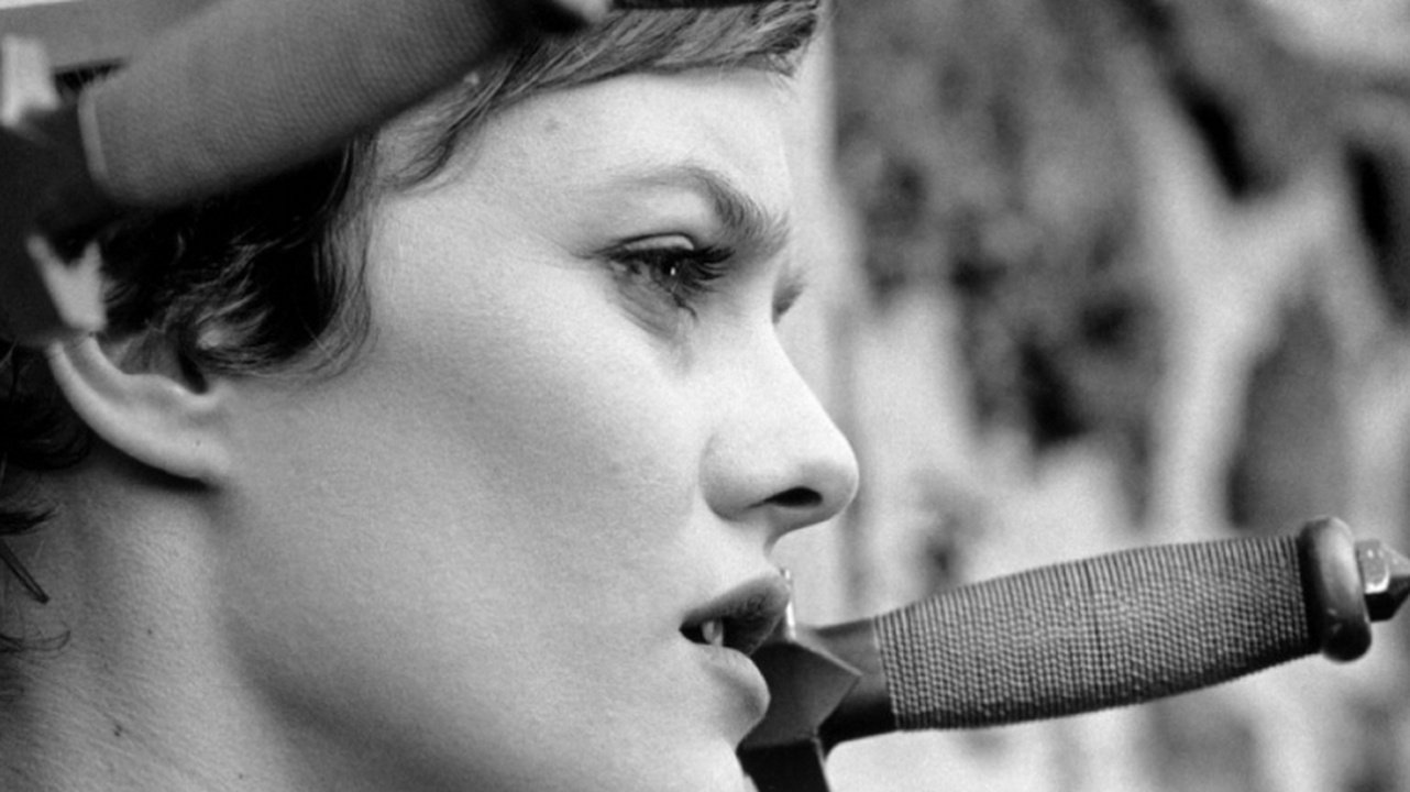 The Girl on the Bridge Background